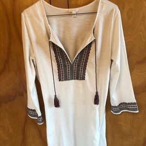 Soft Joie embroidered tunic with TASSELS!